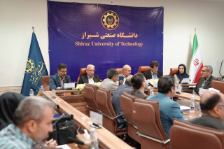 نشست روسا و معاونان آموزشی دانشگاه‌ها و مؤسسات آموزش عالی استان فارس با حضور معاون وزیر علوم و رئیس سازمان امور دانشجویان